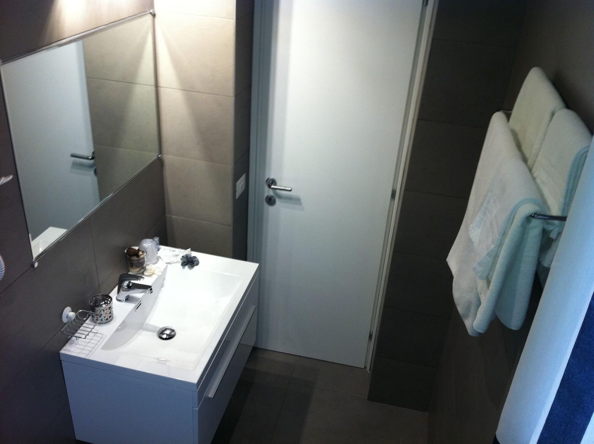 Holidays S.Lorenzo Guest House New Roma Dış mekan fotoğraf