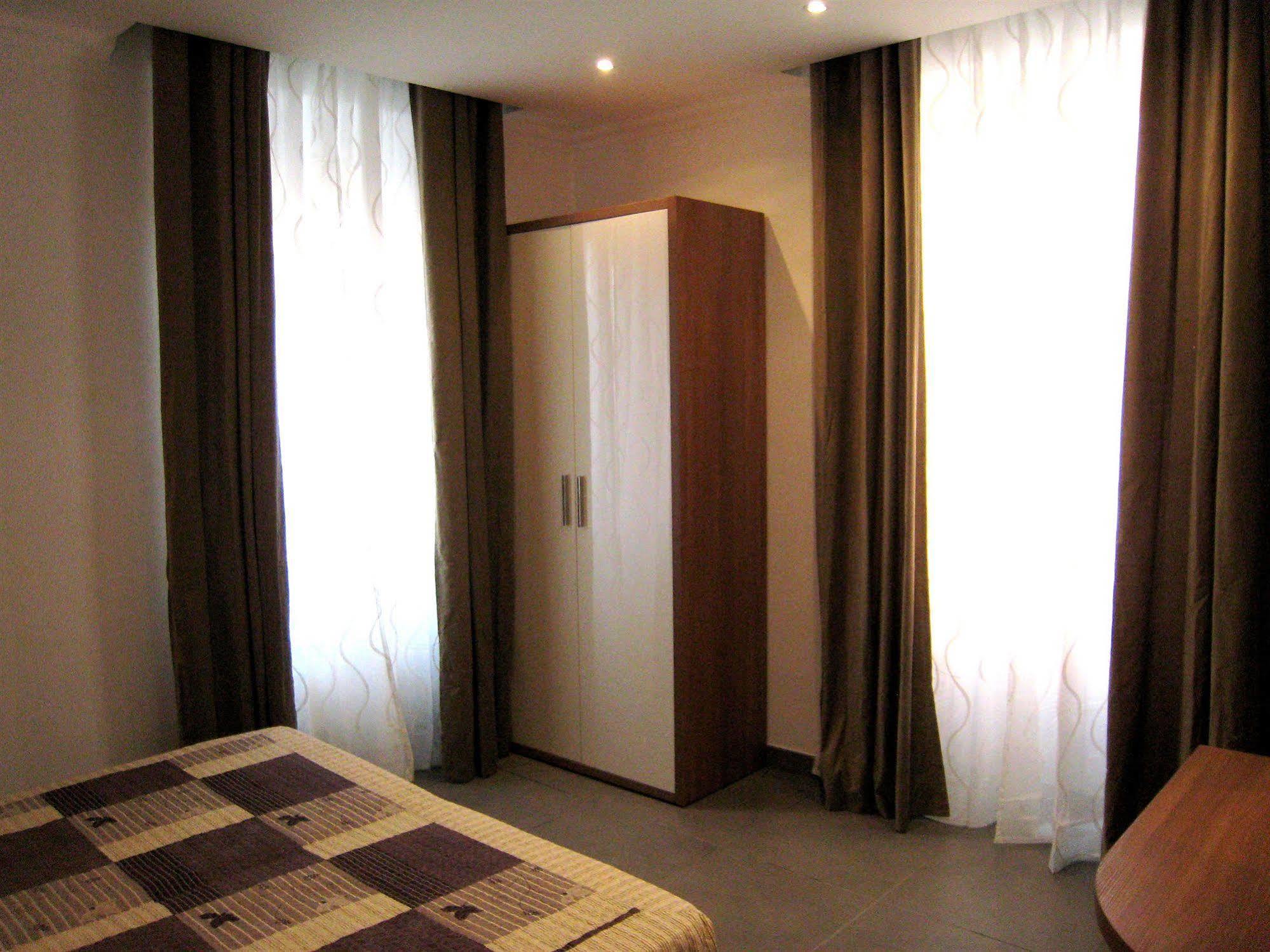 Holidays S.Lorenzo Guest House New Roma Dış mekan fotoğraf